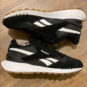 Reebok Classic Black and White Trainers